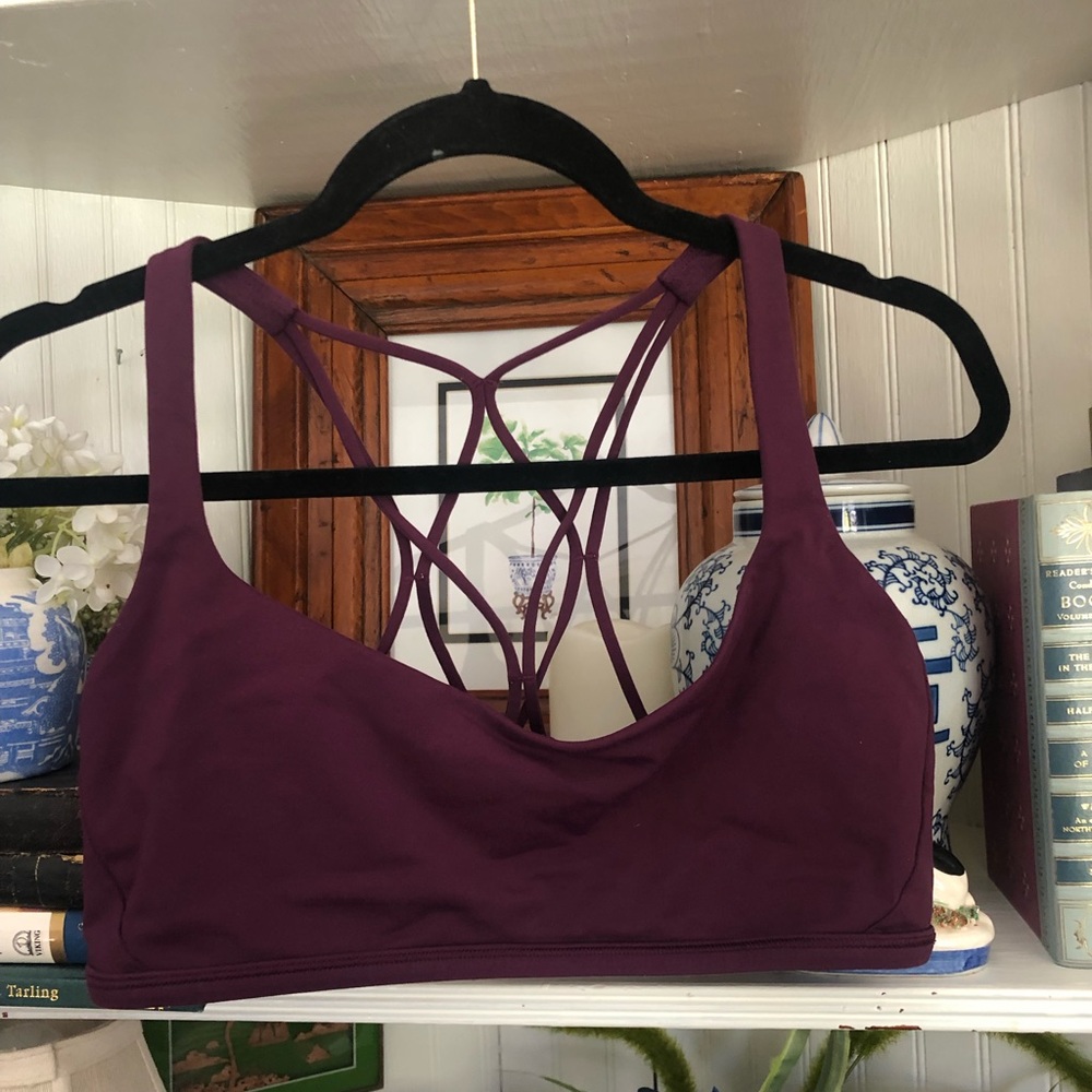 Lululemon Free to be Zen Sports Bra Size 12 Marvel Color Red Burgandy